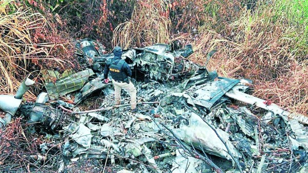 Con 600 kilos de cocaína venía avioneta que fue quemada